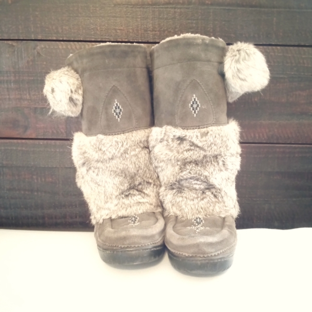 Manitobah Mukluks, Snowy Owl Boot, size 7